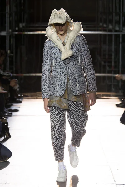 Look 4